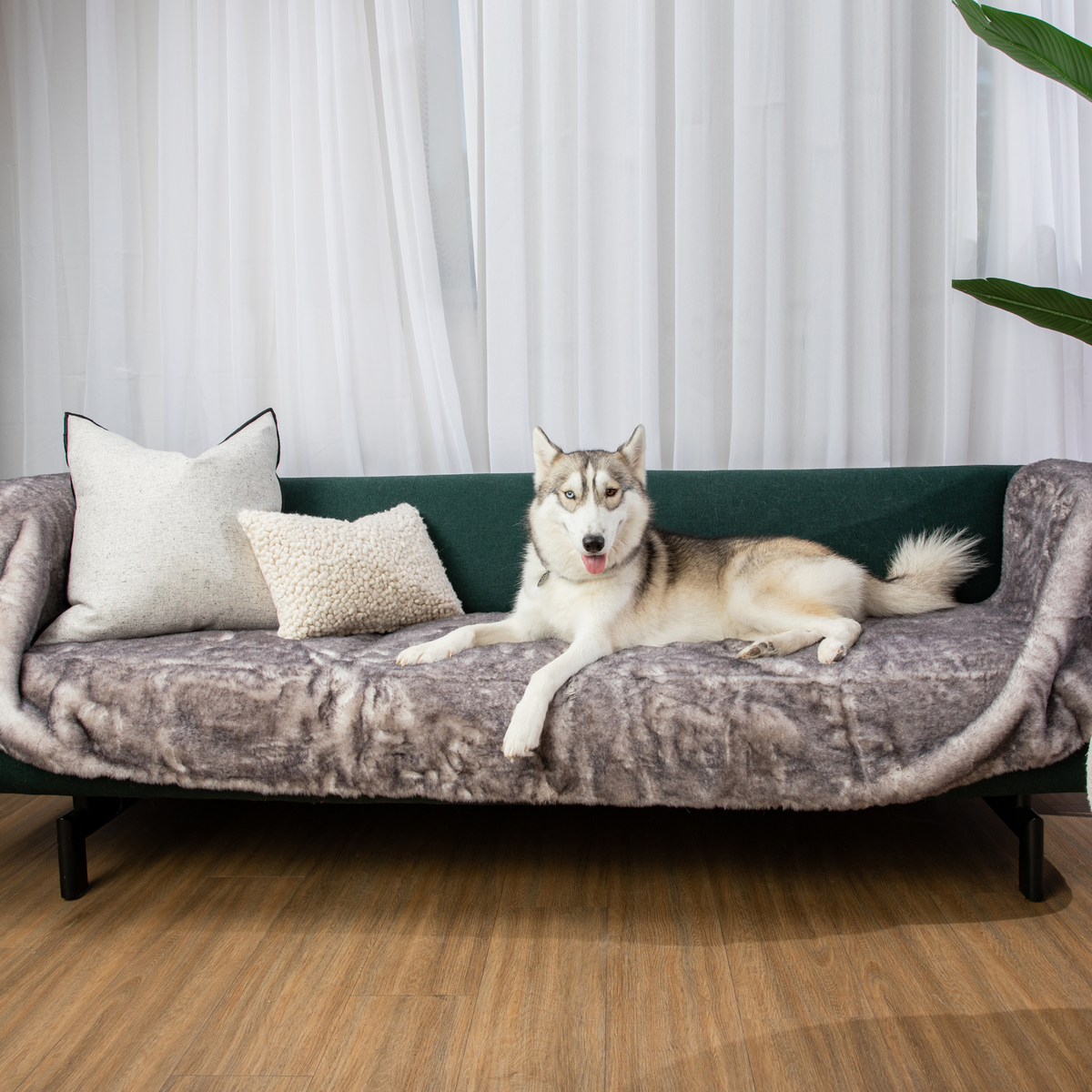 PupProtector luxe waterproof bed runner in chinchilla faux fur, photo 16