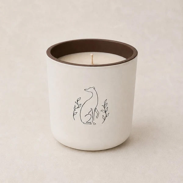 Non-toxic hinoki wood and cedar candle in coconut-apricot wax, pet-safe home fragrance by Bougie Poochie