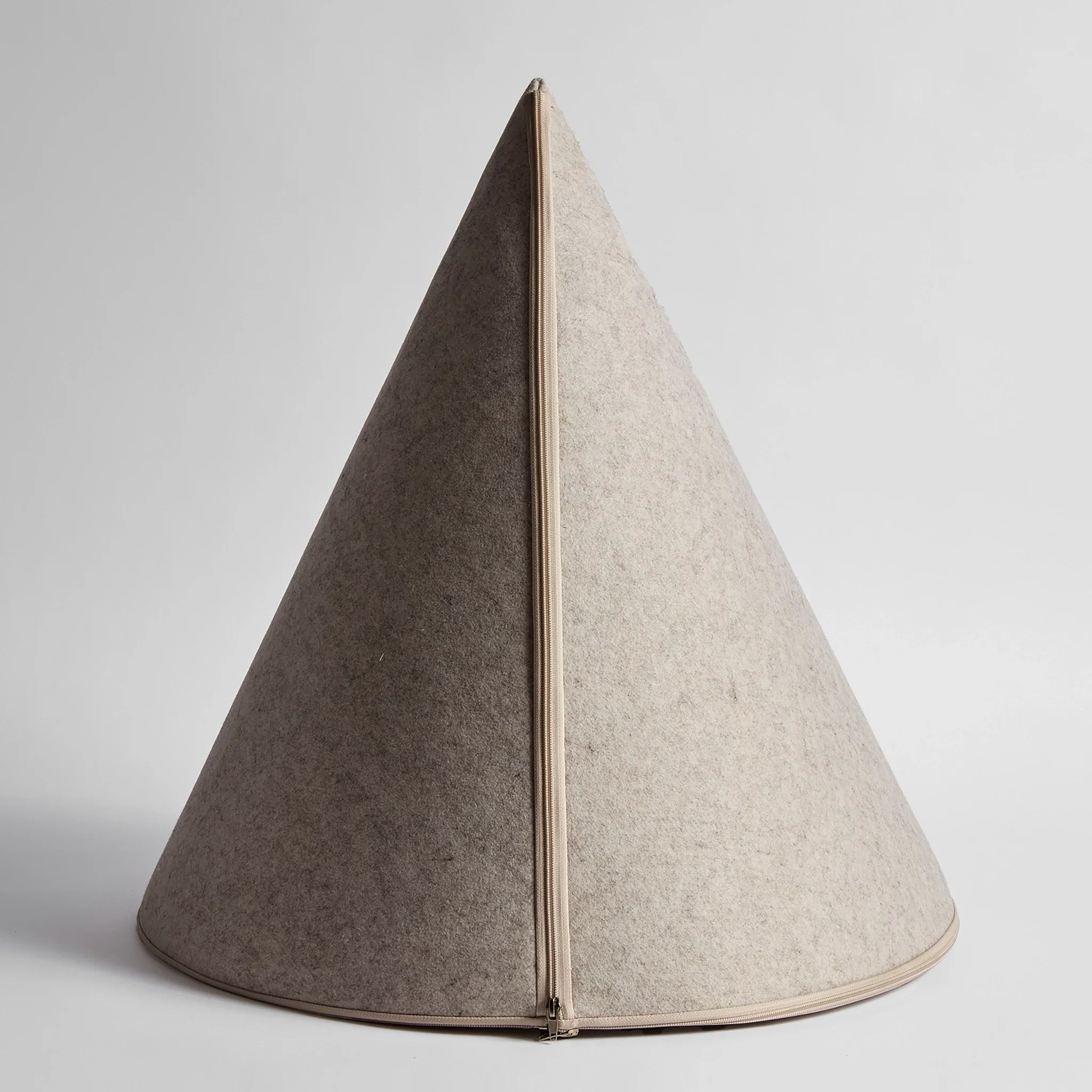 Nooee Pet Cave For Large Size Dogs, Harry (XXL), Stylish, Modern Bed