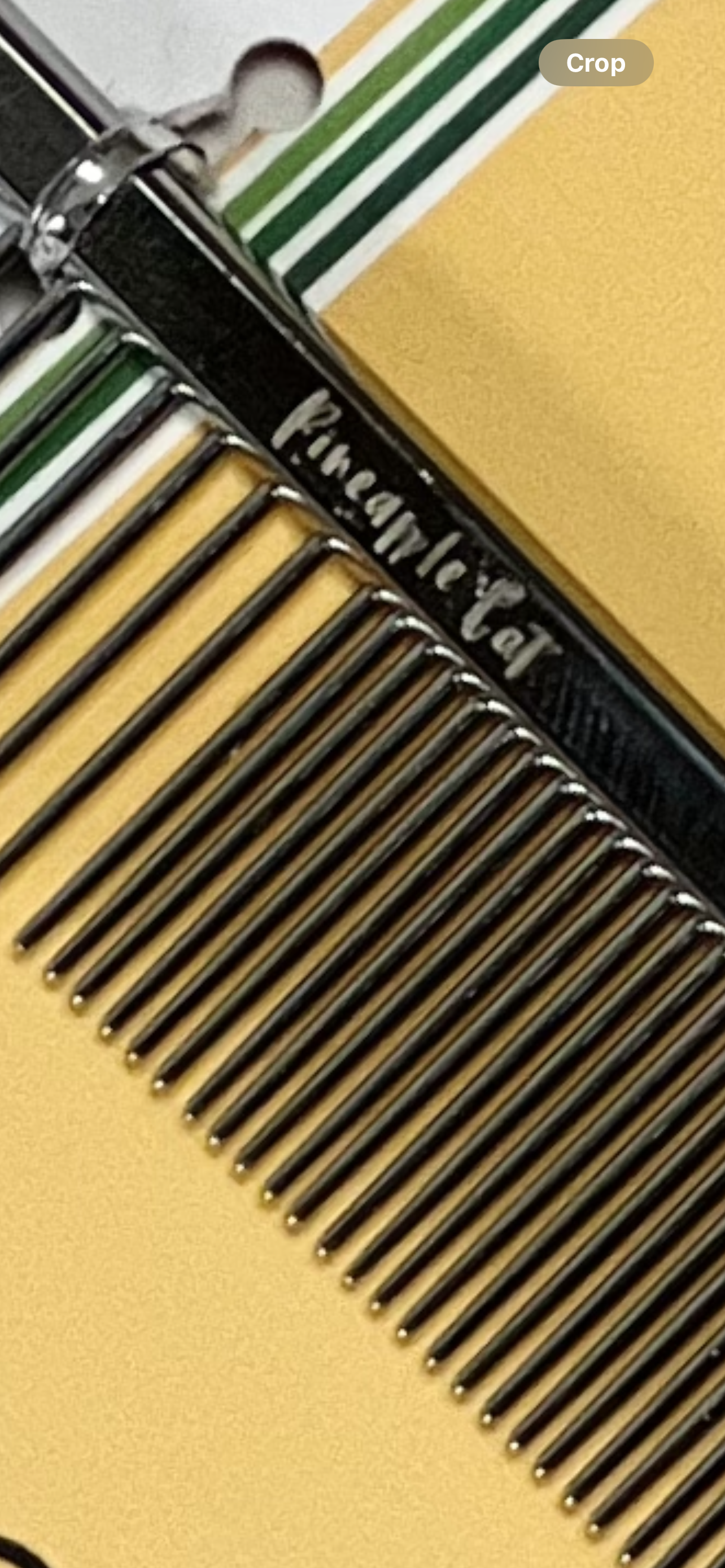 Short-Haired Cat Comb For Detangling & Shiny Fur