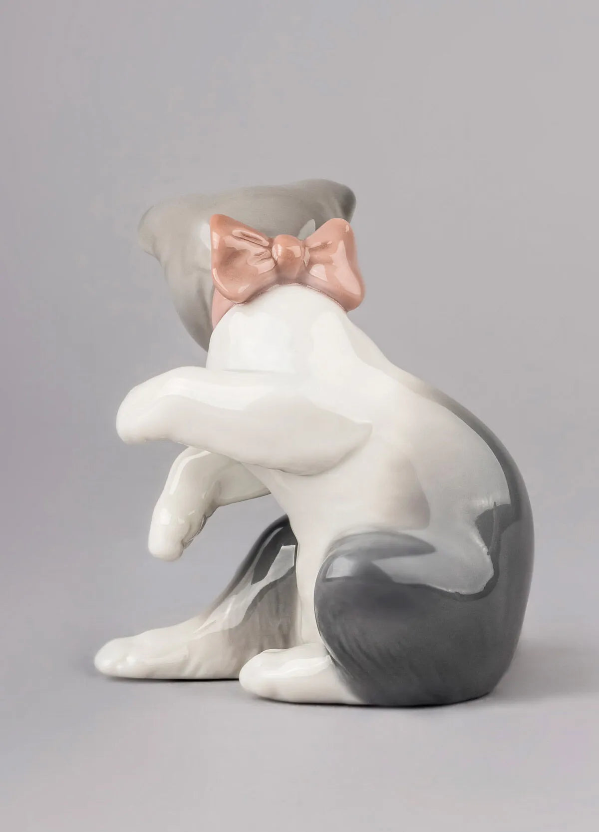 Lladro Porcelain Cat and Mouse Figurine