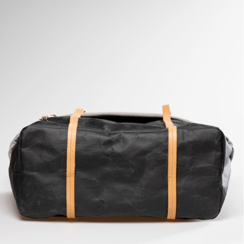 Annie Small Dog Carrier | Luxury Dog Bag Carrier | Due Punto Otto / Black