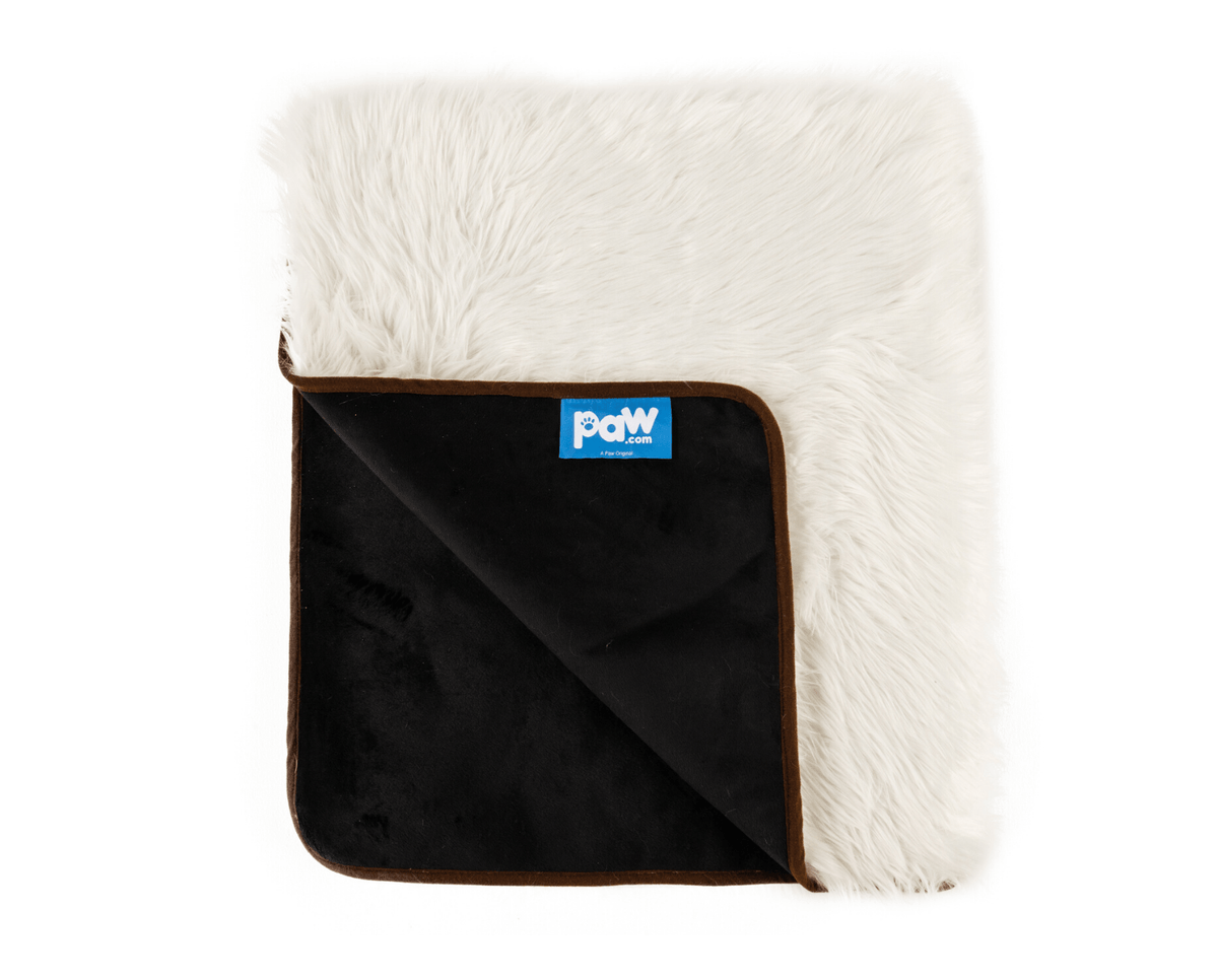 PupProtector waterproof dog blanket in polar white, photo 2