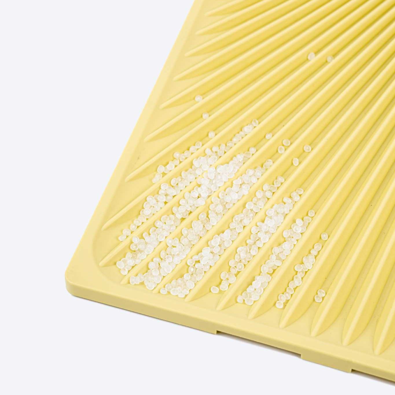 Customizable Litter Mat With Clips