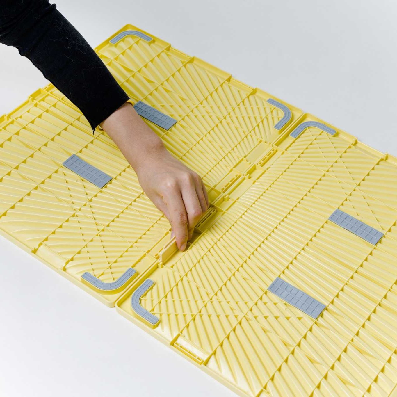 Customizable Litter Mat With Clips