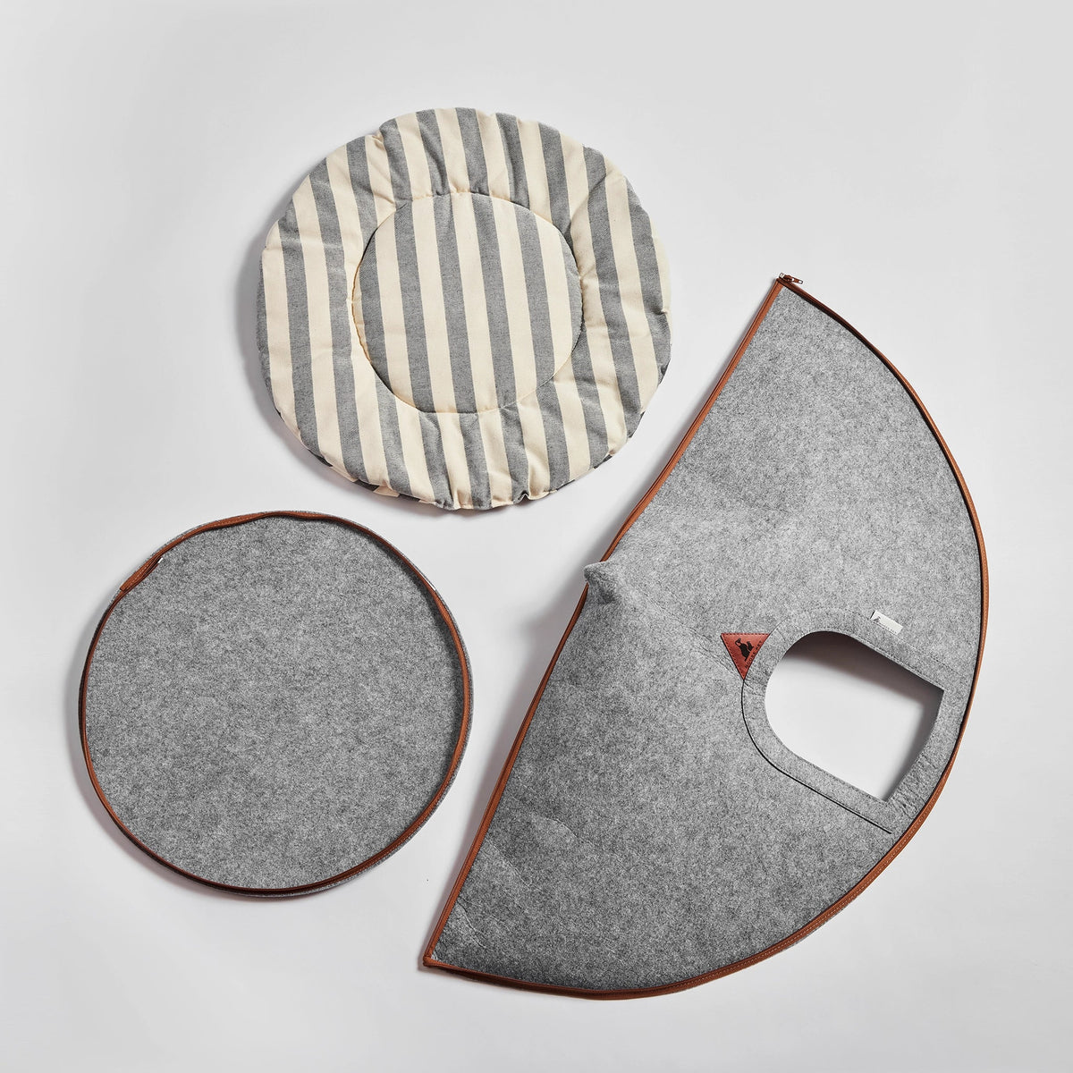 Nooee Pet Cave Toby (S)-Gray | Pets up to 8 lbs