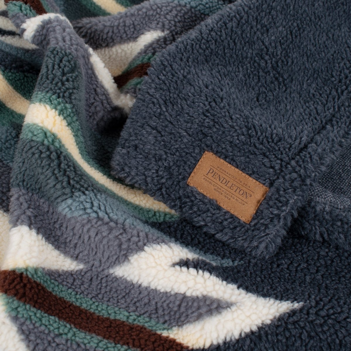 Pendleton Berber Pet Blanket For Crates
