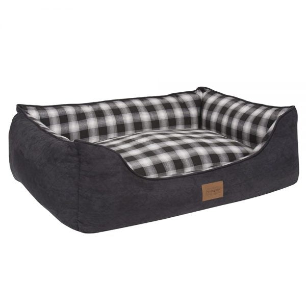 Dog bed with removable cover