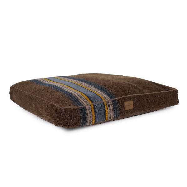 Pendleton dog bed in high ridge vintage camp