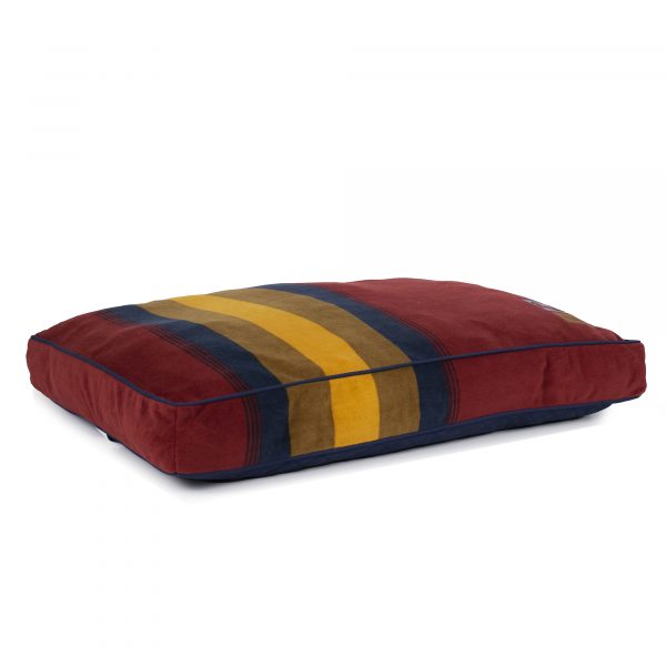 Pendleton dog bed Zion