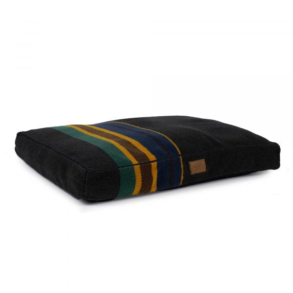 Black vintage camp pet napper dog cushion from pendleton
