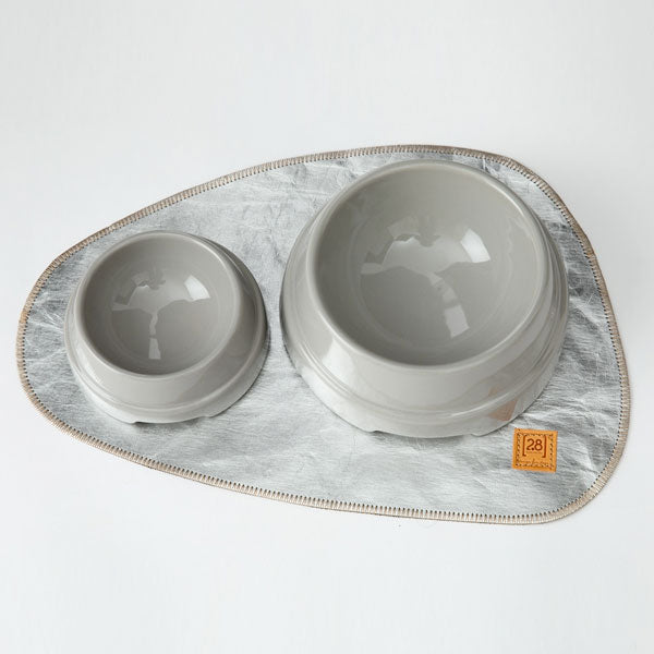 Pet placemat under food bowls for cats and dogs in silver color