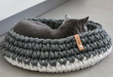 Round cat bed by Miacara
